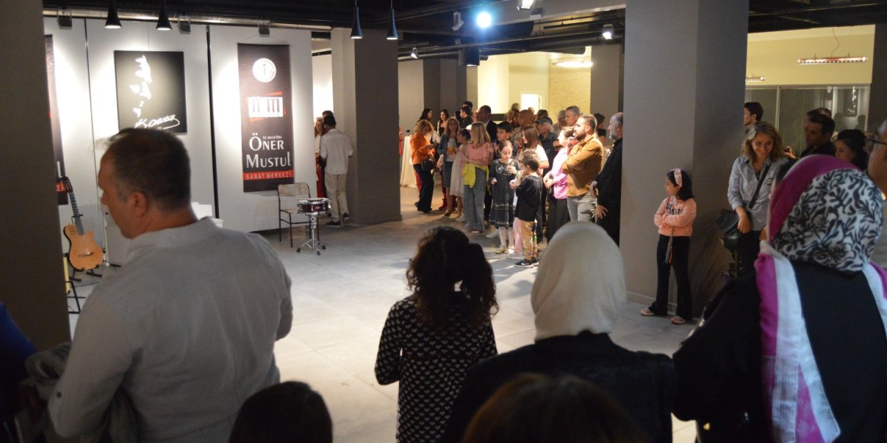 MEDAŞ Sanat Galerisi’nde Cumhuriyetin 100. Yılı Kutlandı