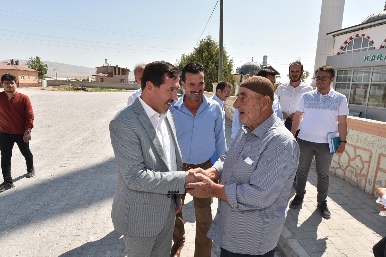 Başkan Hasan Kılca: 50’ye Yakın Noktada Yol Yapım Çalışmalarımız Sürüyor