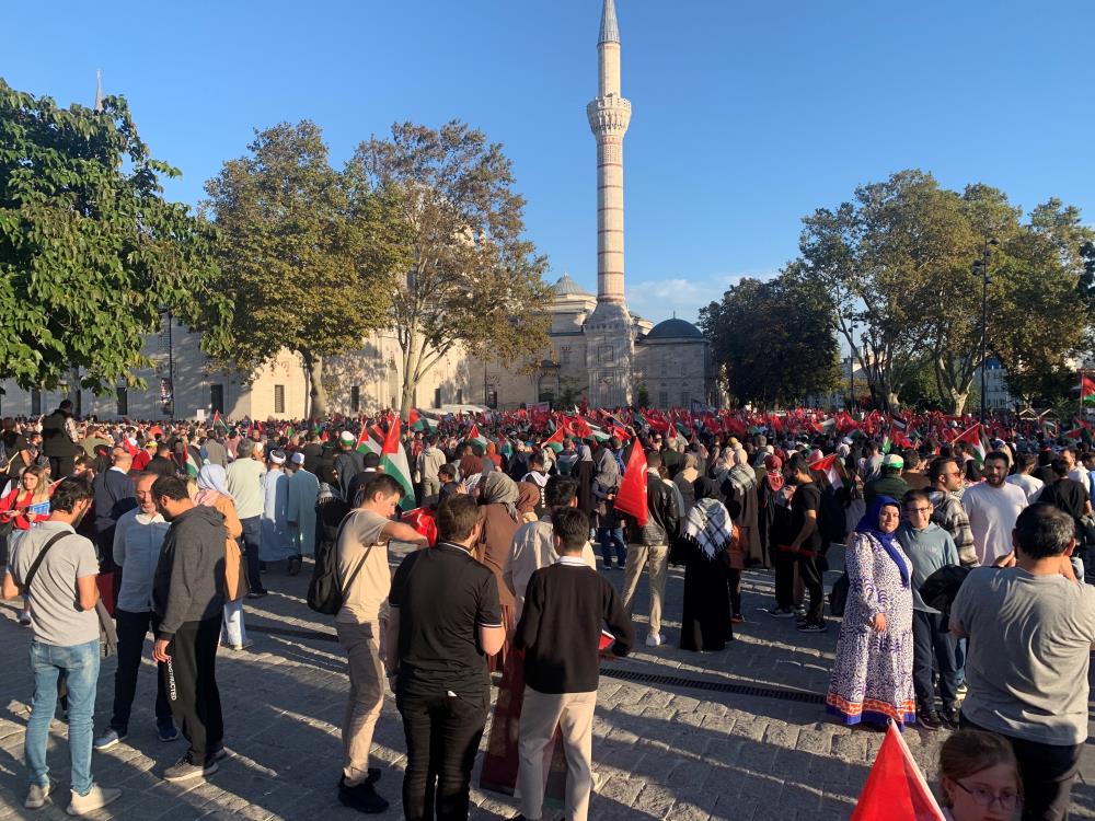 Fatih’te Filistin’e destek yürüyüşü yapıldı