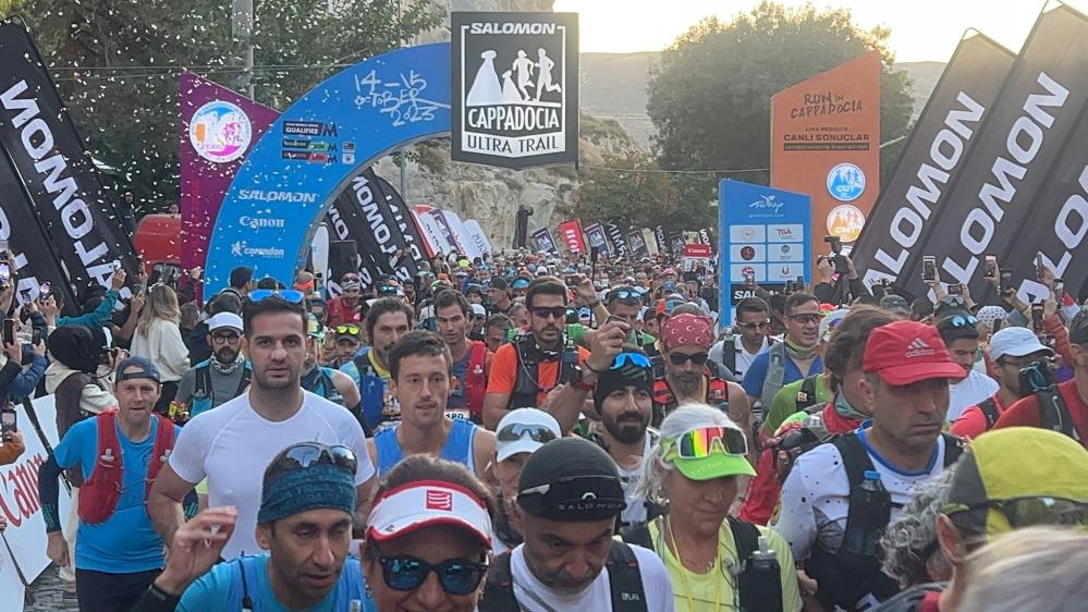 Kapadokya'nın kalbinde koşu! 71 ülke 2 binin üzerinden sporcu