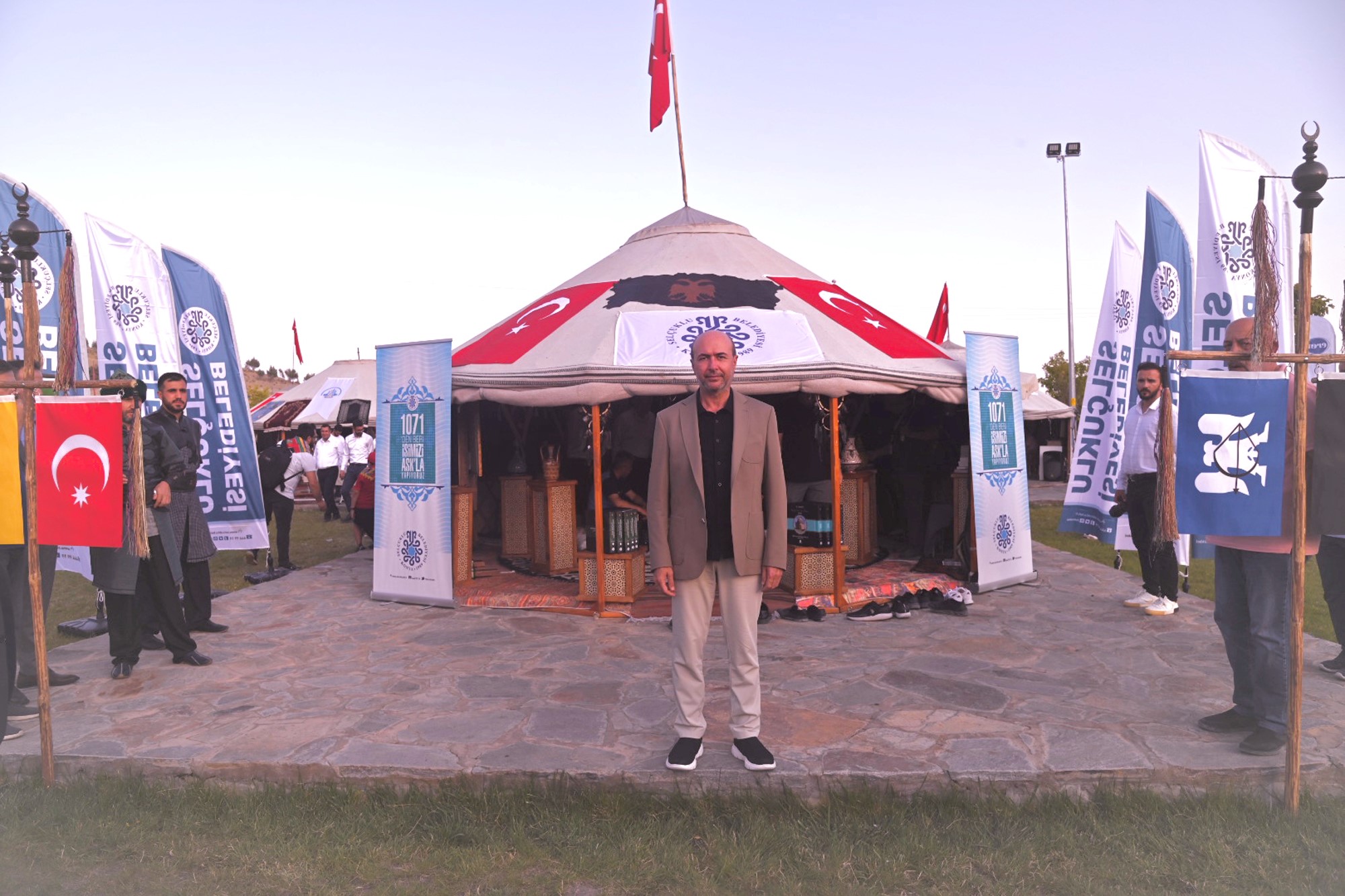 951 Yıl Sonra Yeniden Selçuklu Çadırı Ahlat’a Kurdu