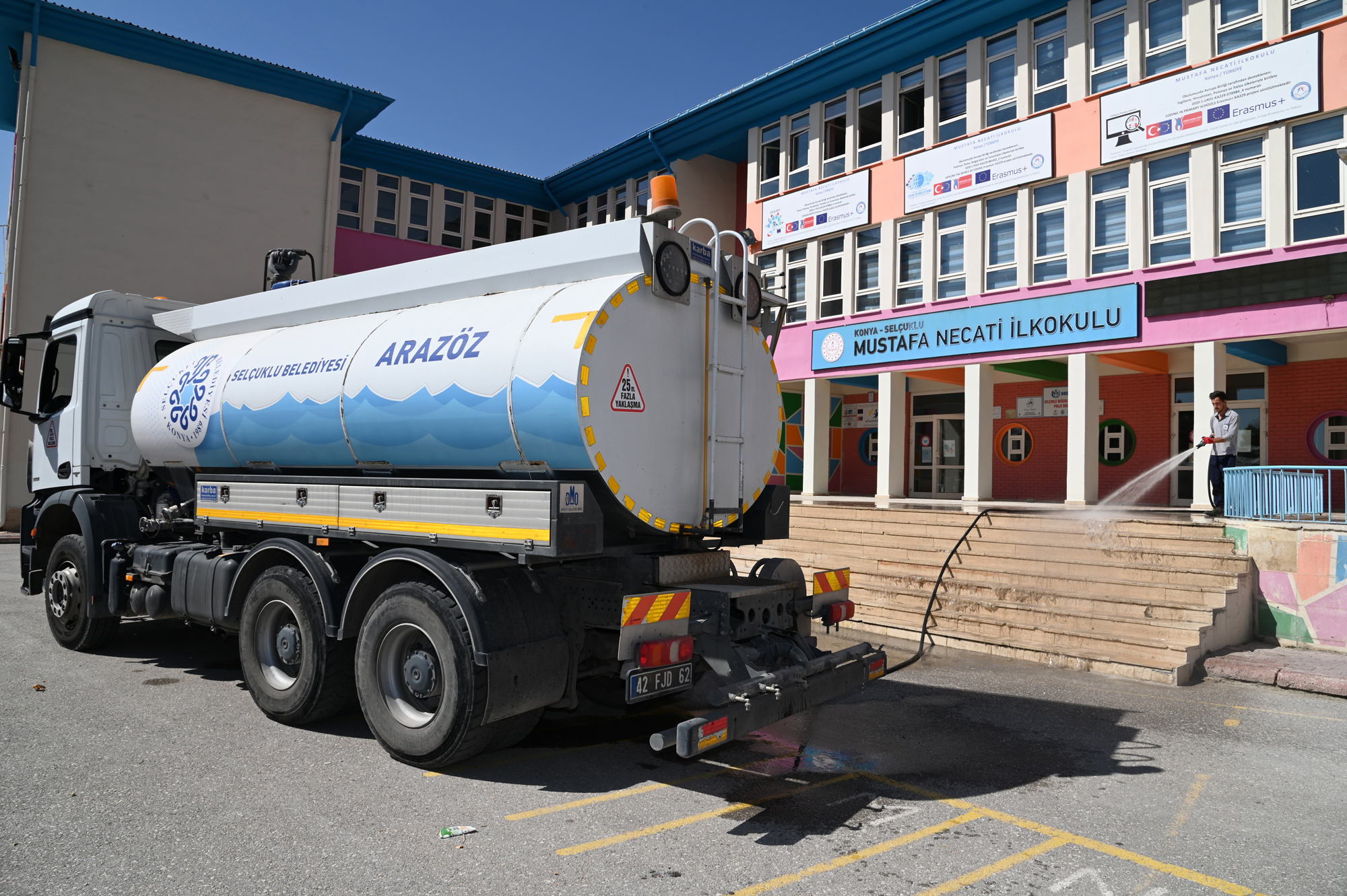 Selçuklu’ da Okullar  Pırıl Pırıl Oluyor