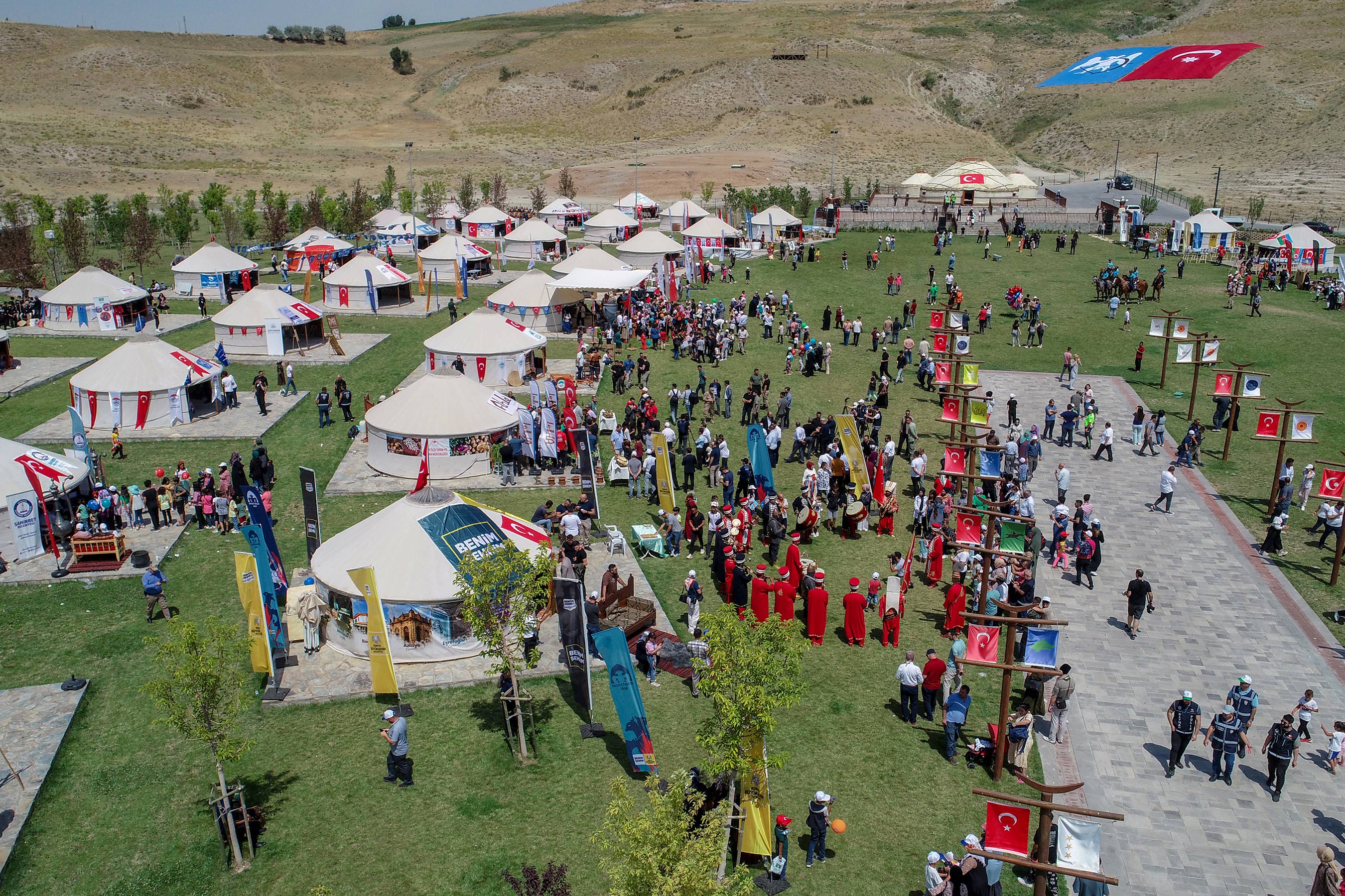 Konya Büyükşehir Belediyesi Malazgirt Zaferi’nin 951. Kutlama Coşkusuna Ortak Oluyor