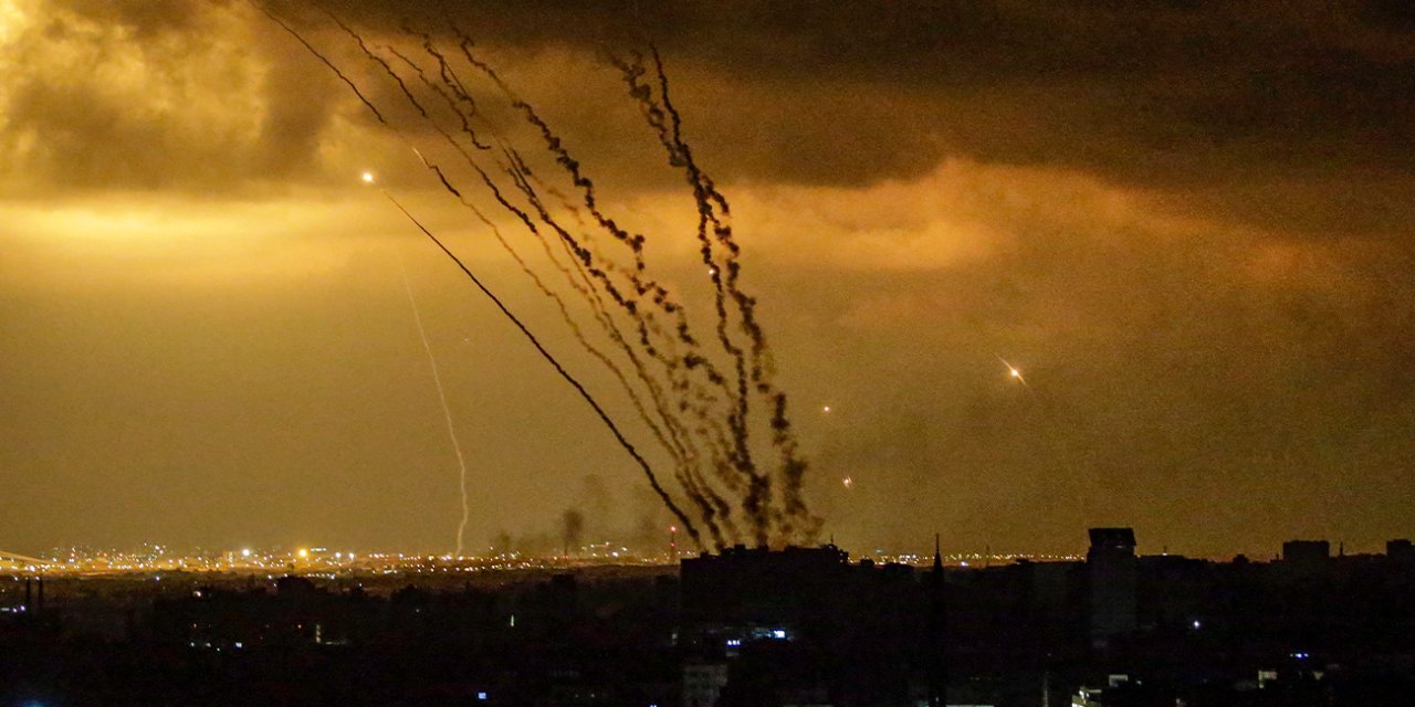 İsrail Gazze’de Rum Ortodoks kilisesini vurdu: Ölüler var