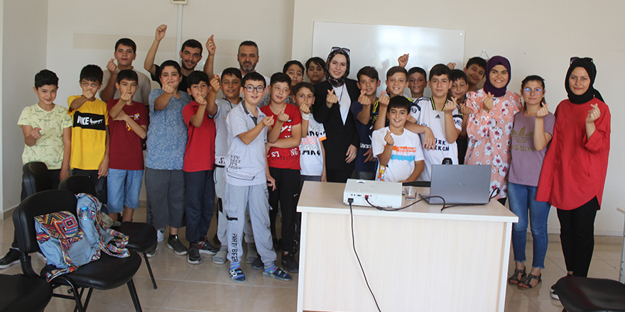 Karapınar'da işaret dili eğitimi verildi