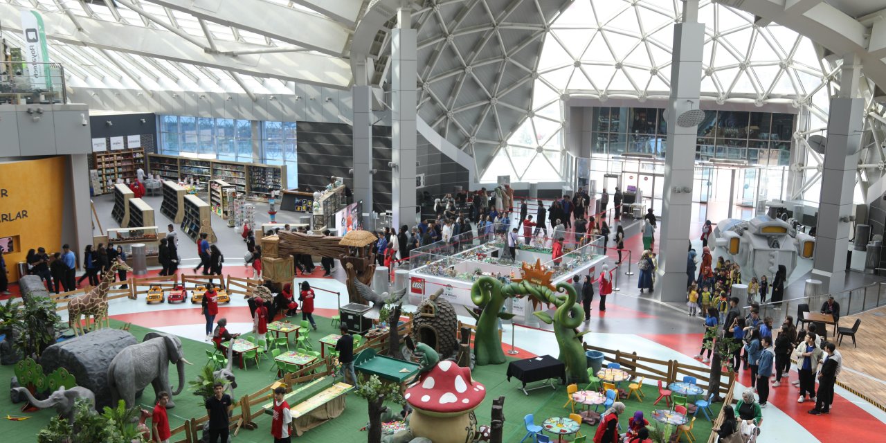 “Konya Bilim Günleri” Bilim Merkezi’nde Kapılarını Açtı