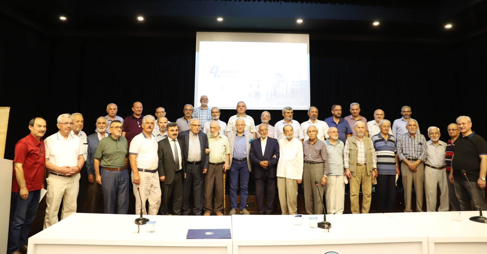 İlahiyat Mezunları Bir Araya Geldi