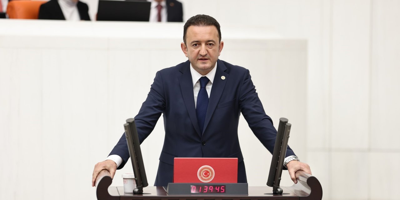 Bektaş Mecliste Öğretmenlerin Haklarını Savundu