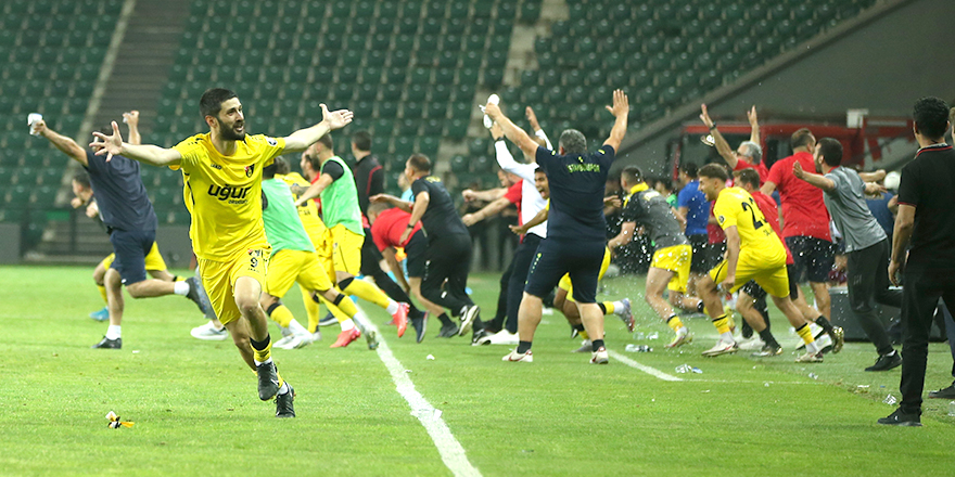 İstanbulspor, 17 yıl sonra Süper Lig'de