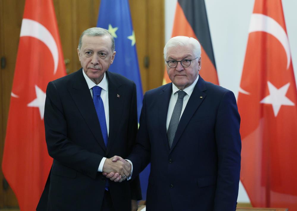 Erdoğan, Almanya Cumhurbaşkanı Steinmeier ile görüşüyor
