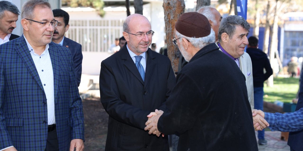Başkan Pekyatırmacı Anadolu Teknik Sanayi Camii’nde Vatandaşlarla Buluştu