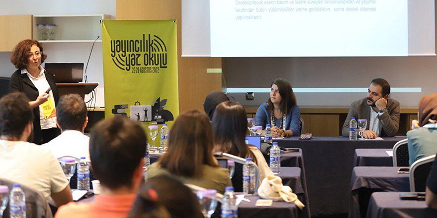 Yayıncılık Yaz Okulu İlk Mezunlarını Verdi