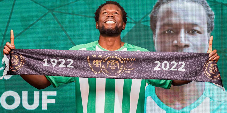 Konyaspor, forvet Mame Diouf'u renklerine bağladı