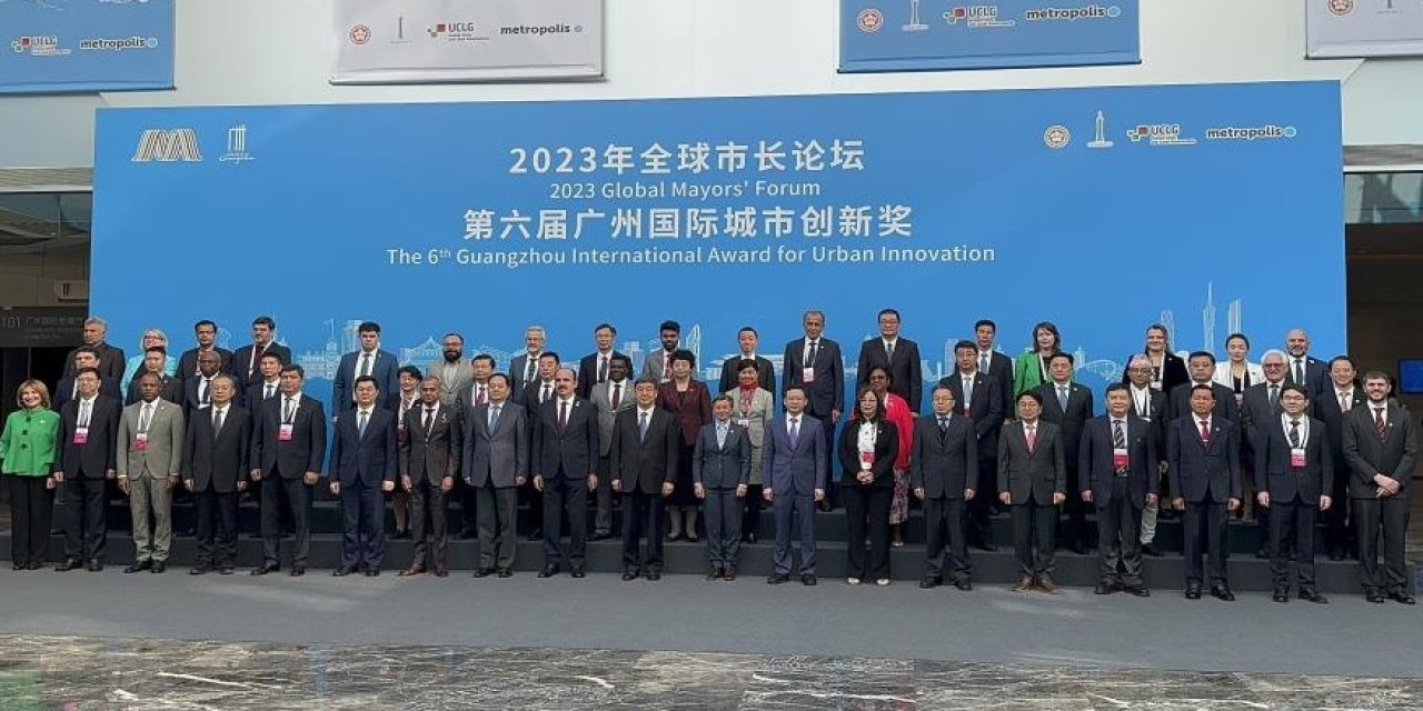 UCLG Başkanı Altay Çin'de dünya belediyelerine hitap etti