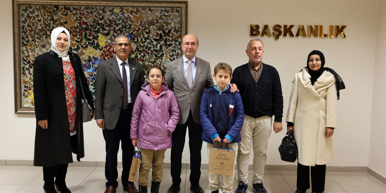 Her Fırsatta halkla bir arada! Pekyatırmacı, Halk Gününde Misafirlerini Makamında Ağırladı