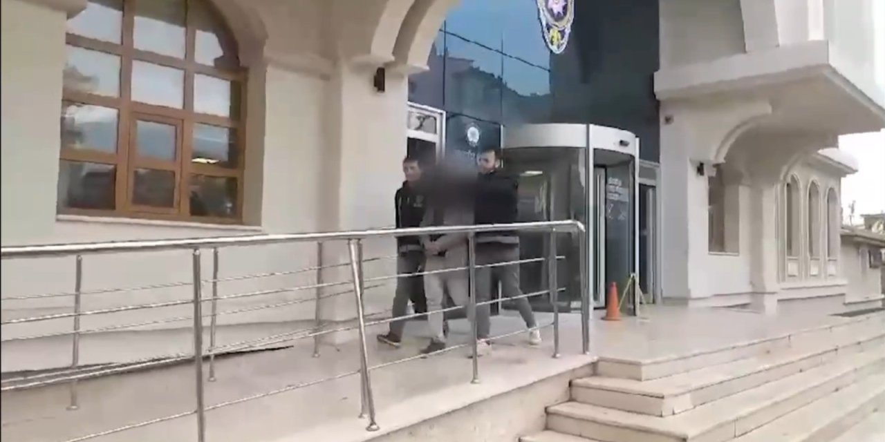 Konya'da 75 yaşındaki vatandaş 2 milyon 600 bin lirasını dolandırılmaktan son anda kurtuldu