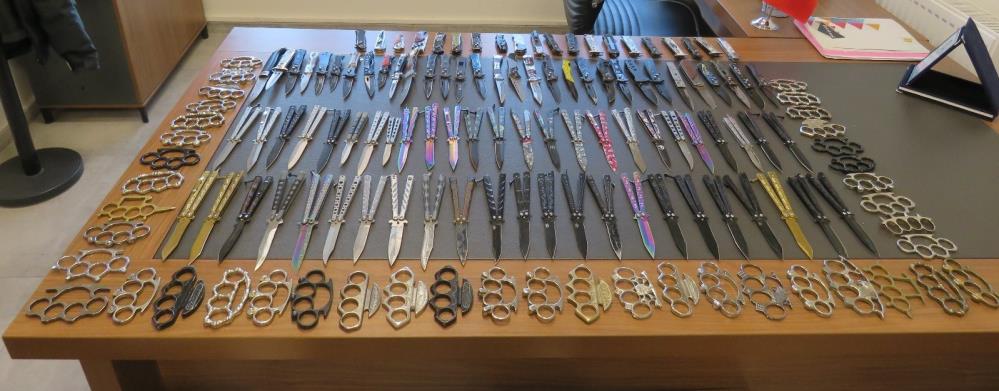 Konya polisinden kesici, delici alet denetimi