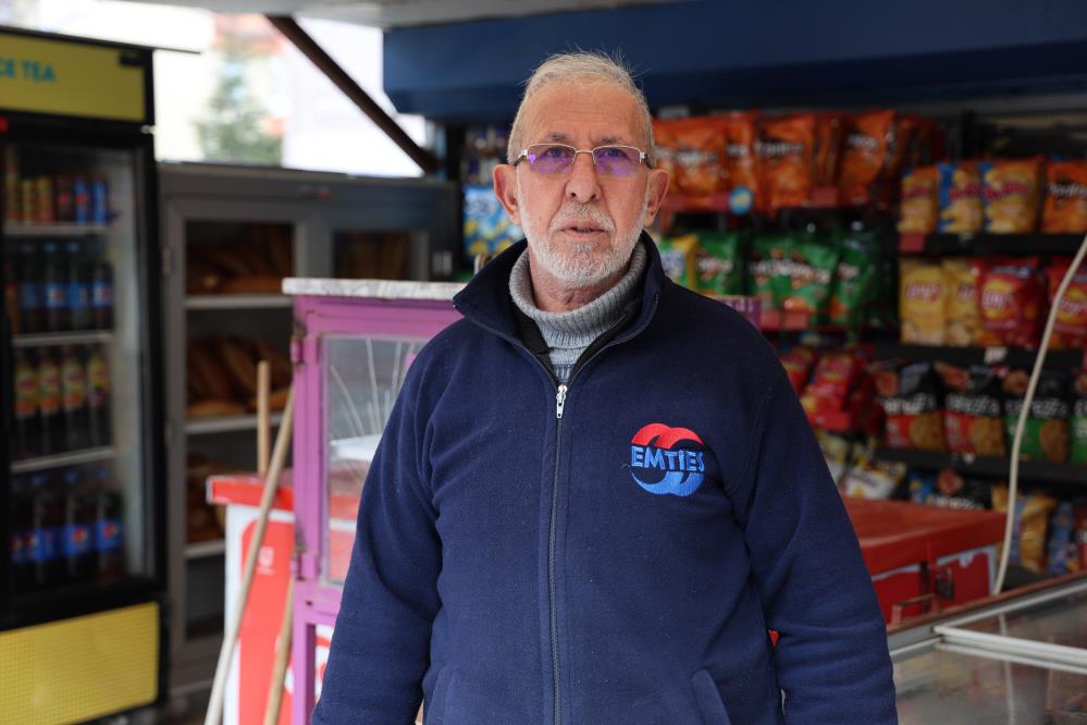 Araba kullanmayı öğrenen sürücü büfeye daldı