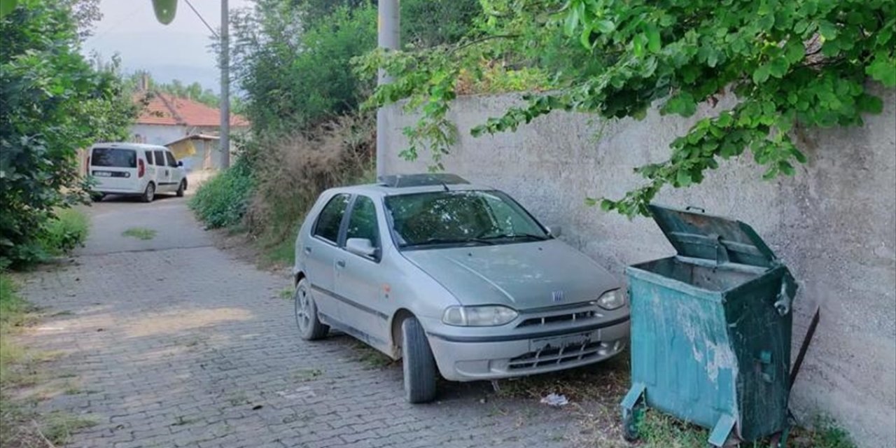 Bolu'da çalınan otomobil Karabük'te bulundu