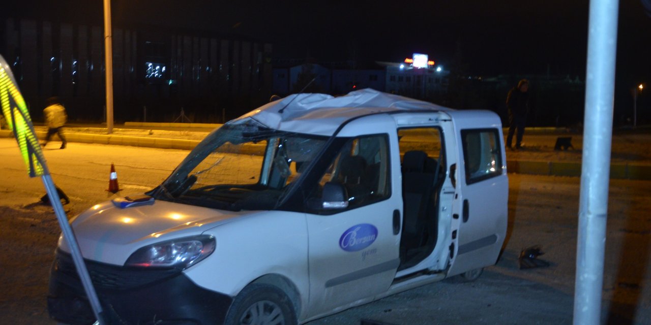 Konya’da tır ile hafif ticari araç çarpıştı: 1 yaralı