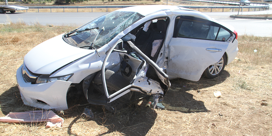 Trafik kazasında 3 kişi yaralandı