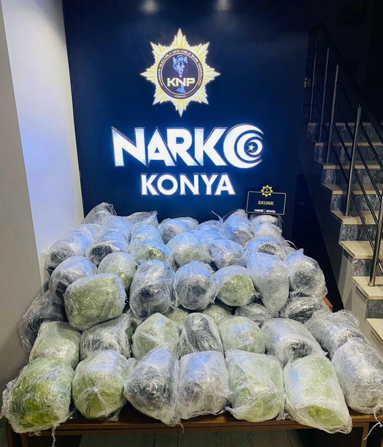 Şüphe üzerine durdurulan kamyonetten 78 kilo uyuşturucu çıktı