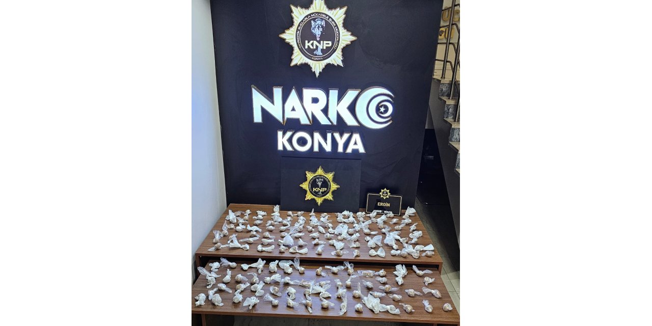 Şüphe üzerine durduruldu! Çantasından 1 buçuk kilo uyuşturucu çıktı