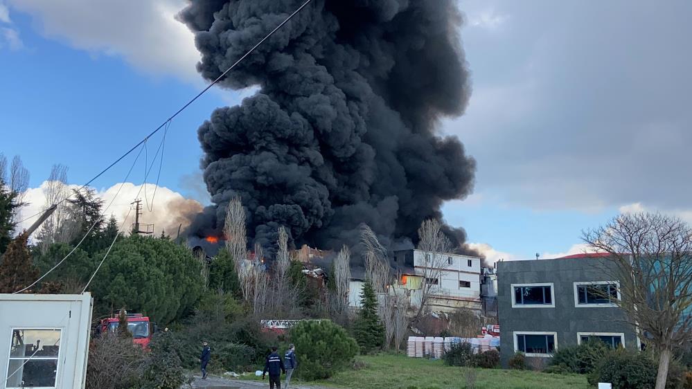 Kocaeli'de büyük fabrika yangını