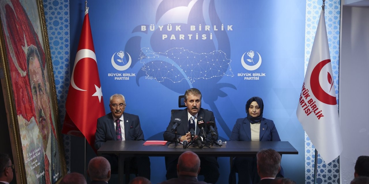 BBP Genel Başkanı Destici, MKYK toplantısı öncesinde konuştu: