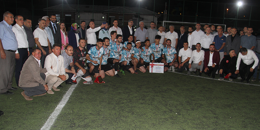 Beyşehir'deki futbol turnuvasında kupalar sahiplerini buldu