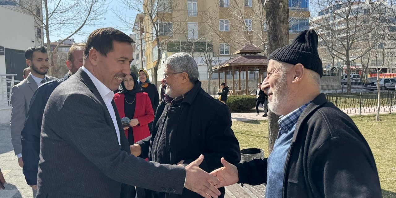 Başkan Hasan Kılca tüm samimiyetiyle halkın içerisinde