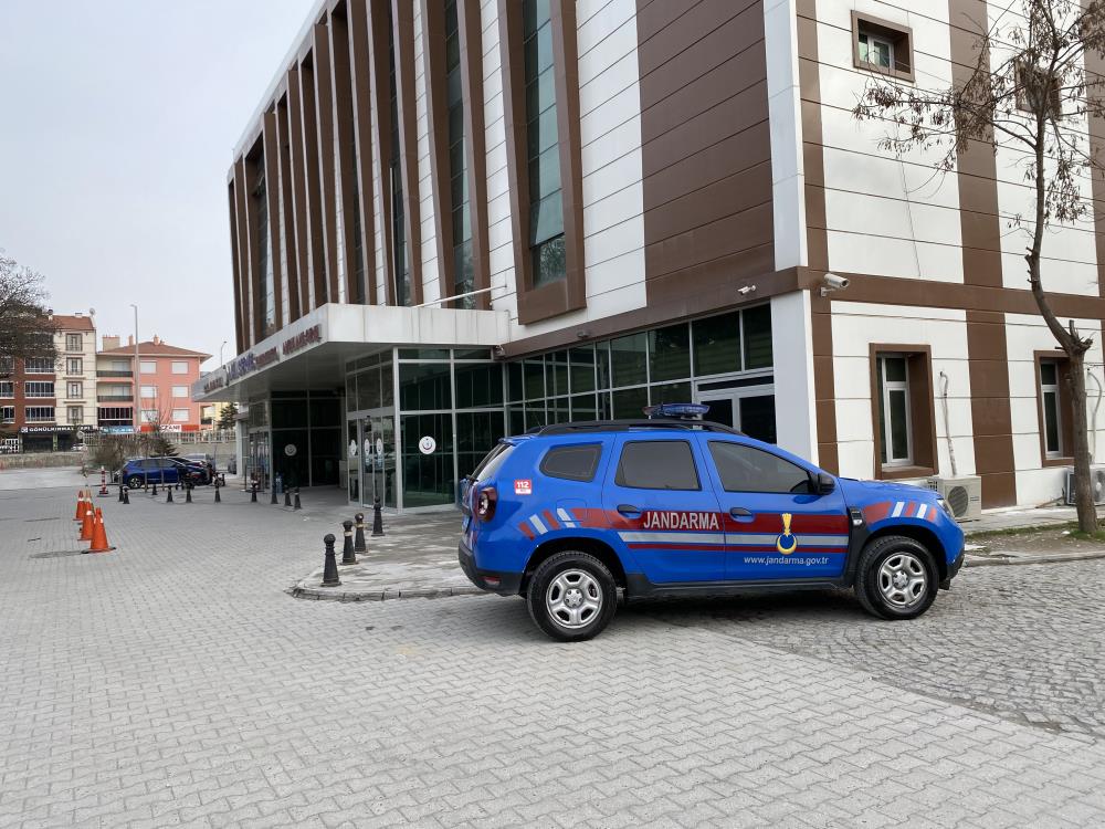 Konya'da mibzerin altında kalan çiftçi yaralandı