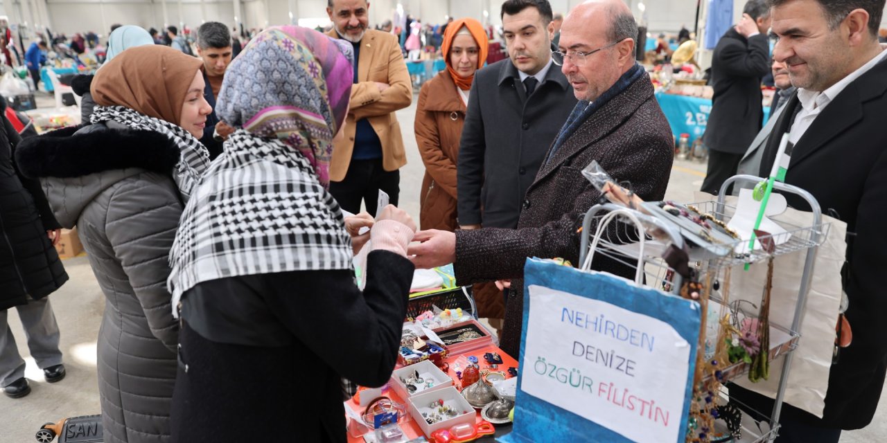 Her ay ilgi artıyor! Başkan Pekyatırmacı 2. el pazarını ziyaret etti