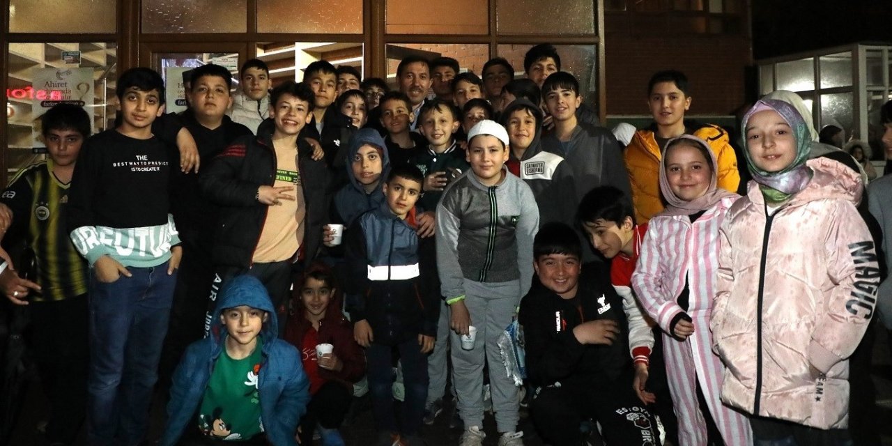 Başkan Hasan Kılca: "Gönlünde Aşk Olanın Şehri Gülistan Olur"