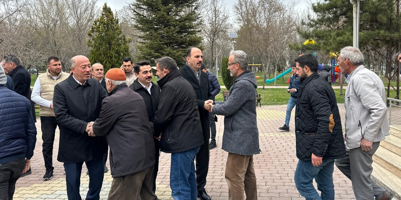 Başkan Altay Cuma sonrası yine vatandaşlarla buluştu