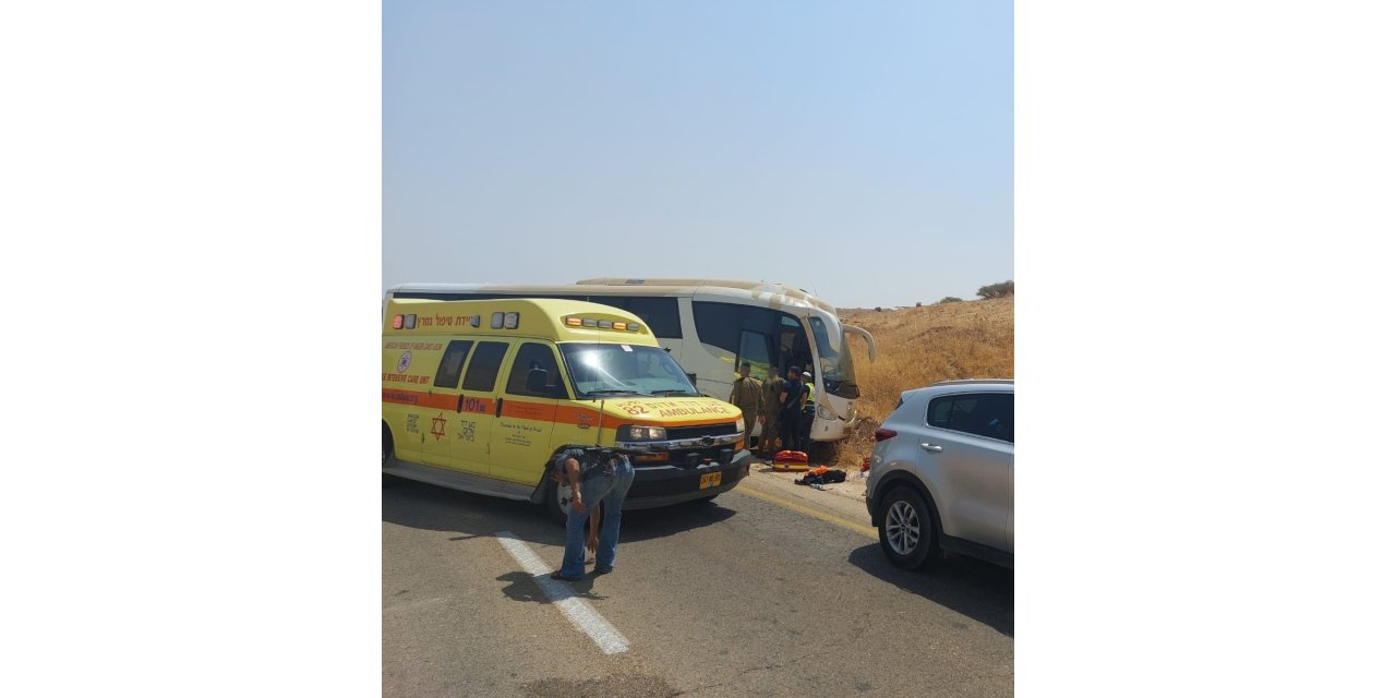 Batı Şeria’da bir otobüse açılan ateşte 6'sı asker, 7 İsrailli yaralandı