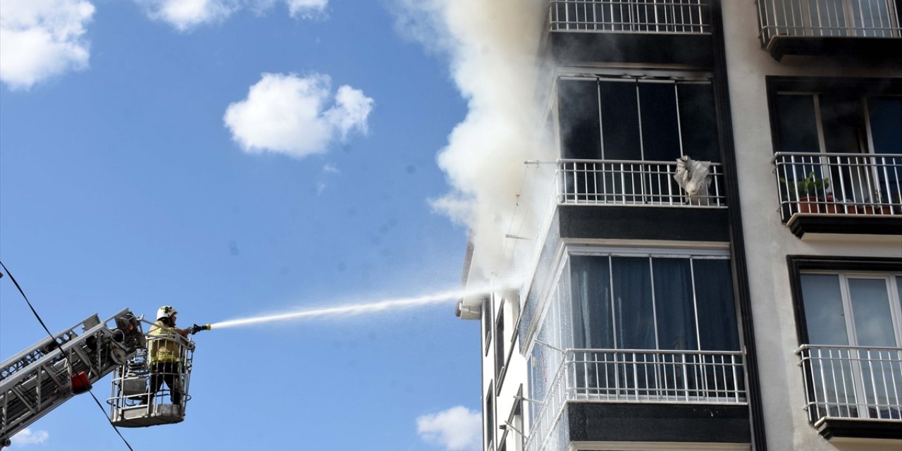 Kırıkkale'de evde çıkan yangın hasara neden oldu