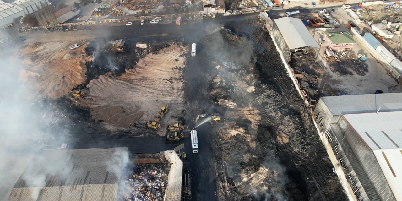 Hurdacılar Sitesindeki yangının bilançosu gün ışıyınca ortaya çıktı
