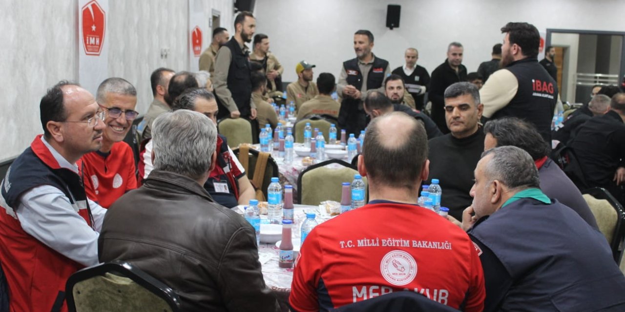 İMH, 13 Kurtarma ekibi ile iftarda buluştu