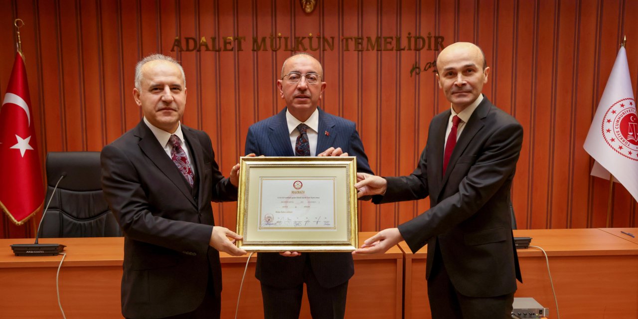 Başkan Kavuş Mazbatasını Aldı! Yeniden ‘Bismillah’ dedi
