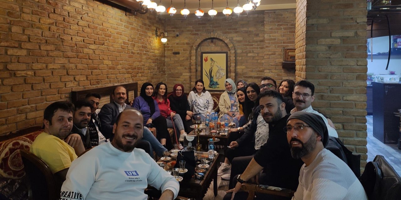 İlkokul arkadaşları 30 yıl sonra buluştu