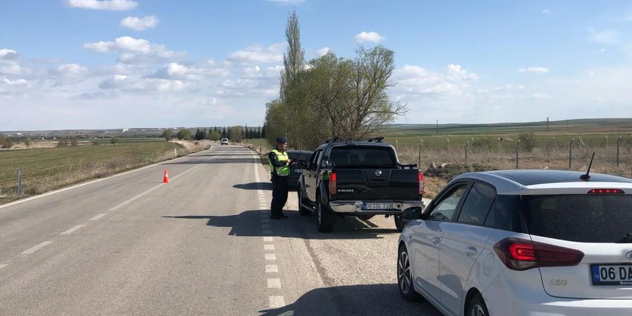 Kulu'da jandarma ekipleri denetimlere devam ediyor