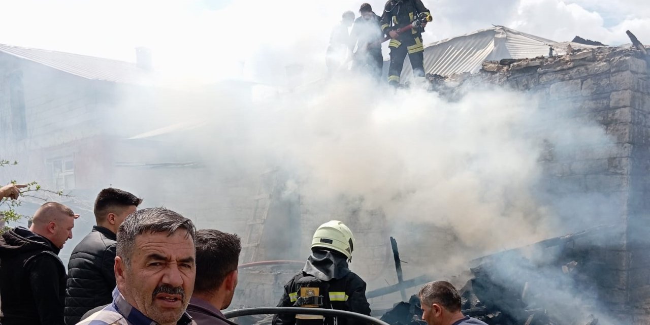 Beyşehir'de korkutan ev yangını