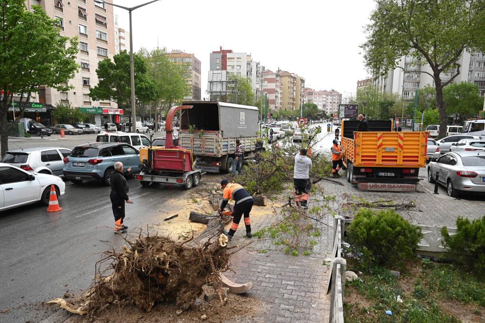 Konya'da fırtınaya karşı teyakkuza geçtiler