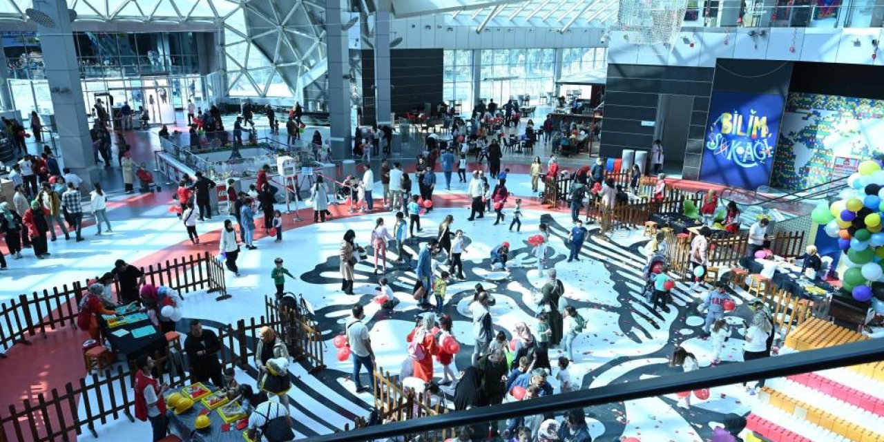 Konya Bilim Merkezi'nde 23 Nisan coşkusu