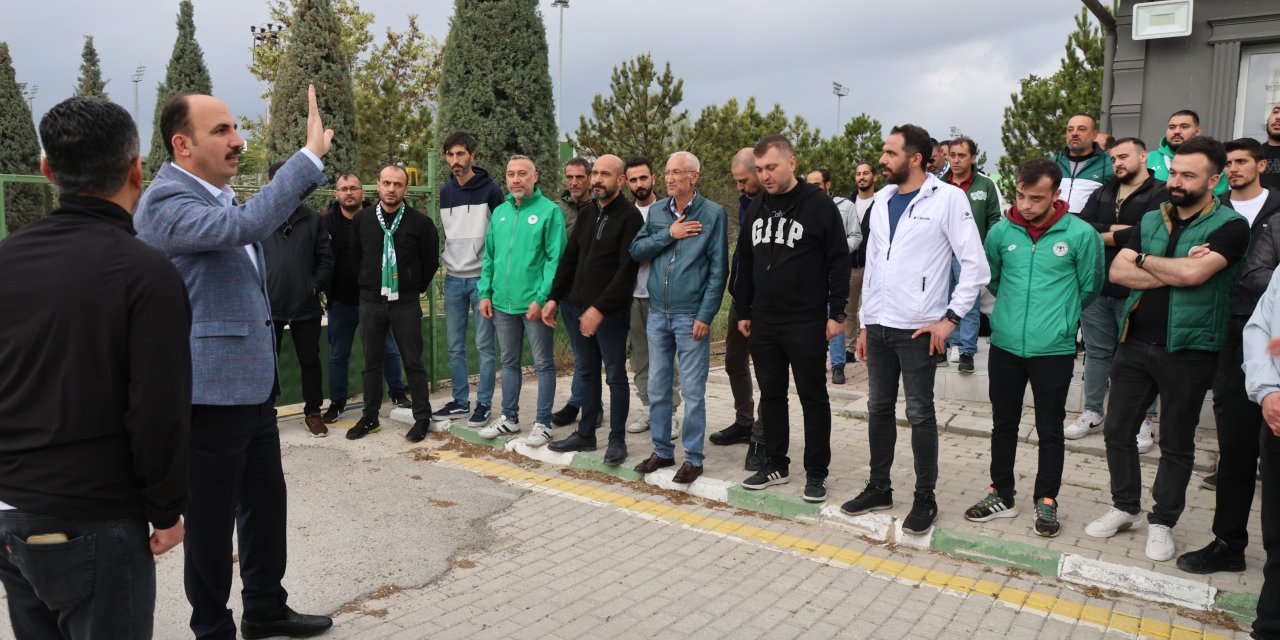 Protokolden Konyaspor'a moral ziyareti! Başarı dilediler