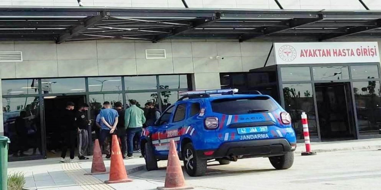 Kulu'da otomobil bisikletli çocuklara çarptı: 3 çocuk yaralandı