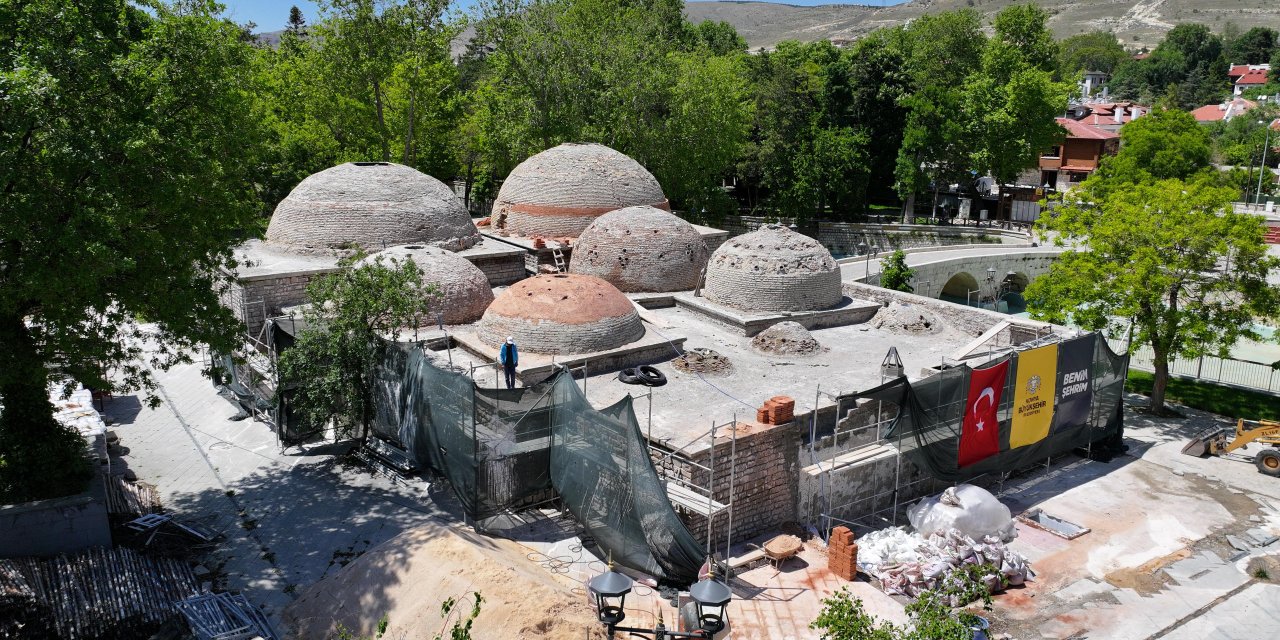 Tarihi Meram Hamamı’nda restorasyon çalışmaları titizlikle sürüyor! Konya'nın ilk oyuncak müzesi olacak