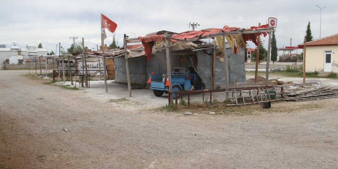 Konya'da talihsiz kaza! Gölgeliği tamir edeyim derken, hastanelik oldu