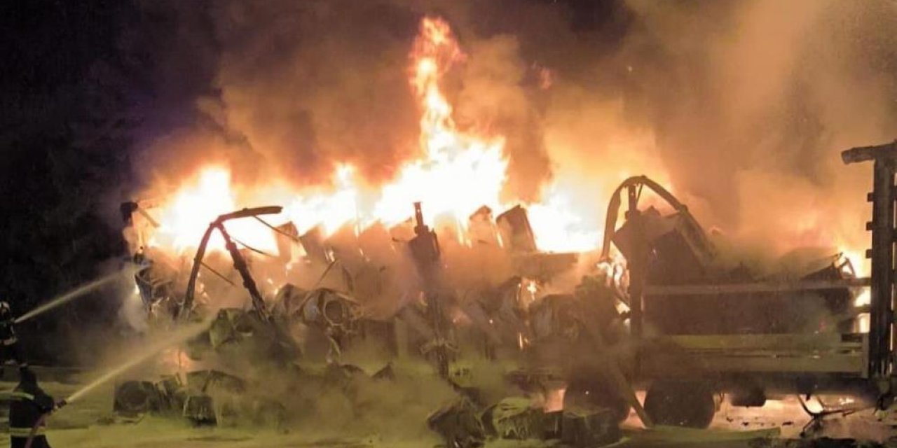 Tırın dorsesi cayır cayır yandı! Beyaz eşyalar küle döndü